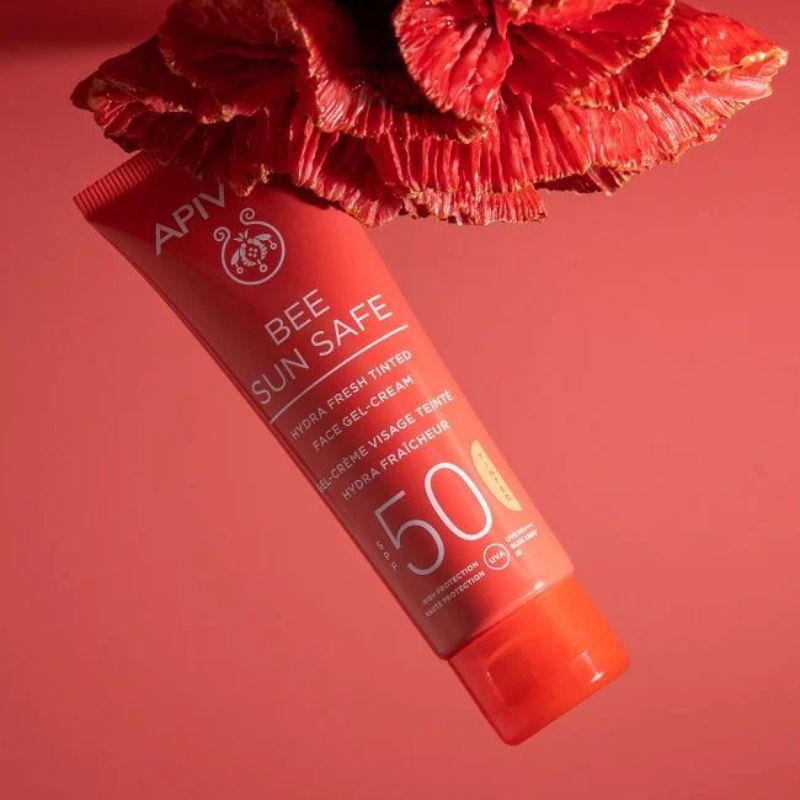 APIVITA - Crema Gel Viso Colorata Hydra Fresh SPF50 - immagine 2